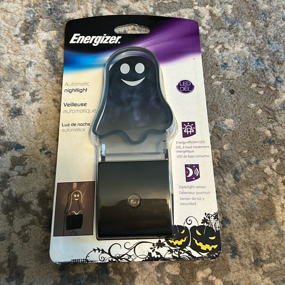 Energizer Halloween Ghost Automatic Night Light